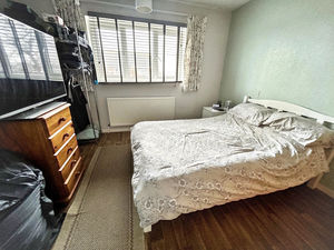 Bedroom- click for photo gallery